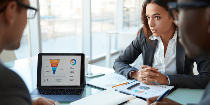 AI Overviews, LLM, « collapse du funnel » : comment l’IA rebat les cartes du marketing