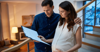 Un prêt de 100 000 € pour les futurs parents ? Ce que prévoit cette proposition de loi